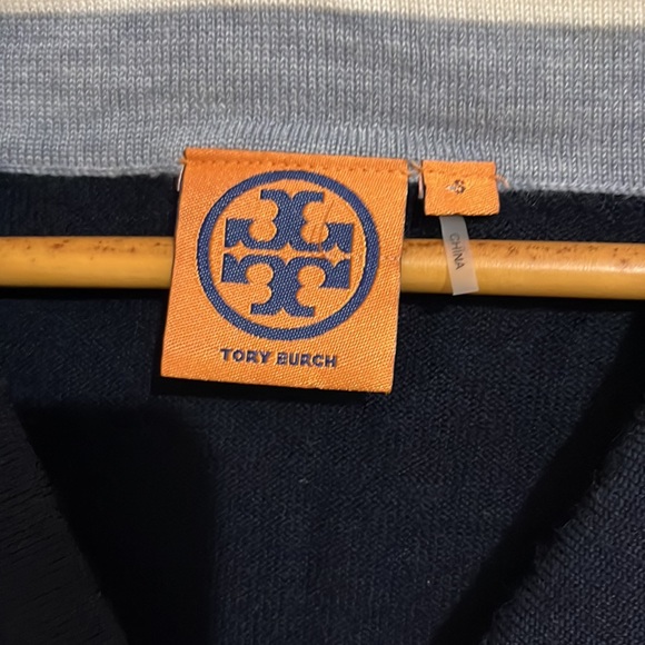 Tory‎ Burch 100% Wool Sweater - Picture 3 of 5